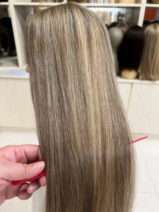 Parrucca Ebraica in Seta con Topper per Capelli Umani Pre-Piumata con Frontale in Pizzo, Pronta per la Spedizione, Consegna Rapida - Product Image 4