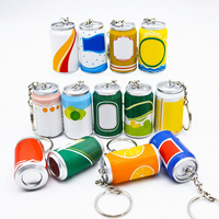 Porte-clés miniature personnalisé en forme de canette de soda simulée et breloque en plastique en forme de bière