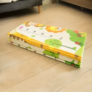 Aji Tappeto Gratis Van Chrome Waterbestendig Gemakkelijk Te Vouw Sterke Film Hechting China Mat Baby Gym mat Tapetes Infantil Playmat