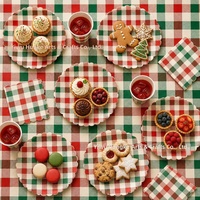 Vaisselle de fête jetable en papier de style classique à thème écossais rouge et vert de Noël, 25 pièces, comprenant assiettes et serviettes