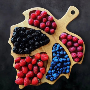 Plateau de service en bambou, couleur bois naturel, pour fruits et en-cas, idéal pour les fêtes et les petits-déjeuners - Product Image 1