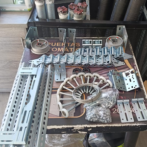 9*8 9*7 accessoires de <span class=keywords><strong>porte</strong></span> de <span class=keywords><strong>Garage</strong></span> pièces métal inclinable <span class=keywords><strong>quincaillerie</strong></span> de <span class=keywords><strong>porte</strong></span> de <span class=keywords><strong>Garage</strong></span> sectionnelle pour <span class=keywords><strong>porte</strong></span> de <span class=keywords><strong>Garage</strong></span> automatique - Product Image 6