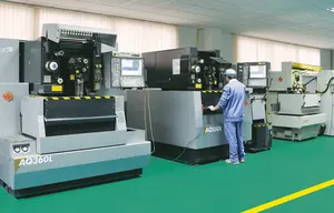 مصنع محطة واحدة خدمة الهندسة الميكانيكية CNC حالة طحن الألومنيوم CNC