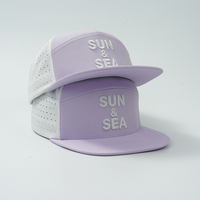Casquette ajustée 7 panneaux de haute qualité pour homme avec logo en caoutchouc, casquette snapback sport personnalisée à visière plate en tissu poly+spandex courant