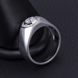 Anillo de Hombre de Oro de 10K con Moissanita de Corte Hexagonal, Joyería Personalizada - Product Image 3