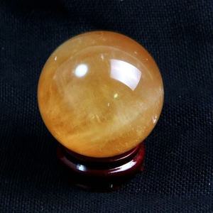 ลูกบอลคริสตัลแคลไซต์สีเหลืองธรรมชาติจากไอซ์แลนด์ สำหรับการบำบัด ตกแต่งบ้าน และของตกแต่ง - Product Image 6