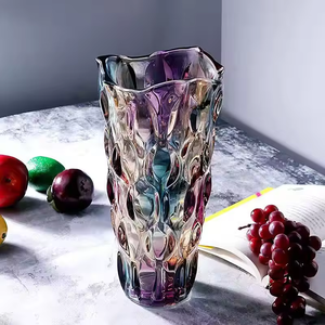 <span class=keywords><strong>Vase</strong></span> décoratif de bureau à pointe ronde et filetage bohème style arc-en-ciel en verre transparent - Product Image 1