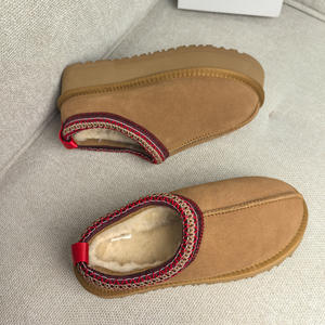 Uggs 2025 Bottes d'Hiver pour <span class=keywords><strong>Femme</strong></span>, <span class=keywords><strong>Style</strong></span> Ethnique, en Pur Cuir de Vachette, Slippers à Semelle Épaisse avec Chaussures Confortables - Product Image 2