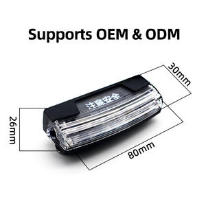 Luz de Advertencia LED de Plástico Mejorada <span class=keywords><strong>Yuge</strong></span>, Recargable, para Hombro, con Luz Estroboscópica, Protección IP65, Antirreflectante, con Clip - Product Image 1