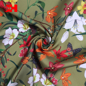 Kahn vendita calda morbida liscia fiore 85gsm chiffon del poliestere di stampa su tessuto di seta 100% di <span class=keywords><strong>raso</strong></span> puro - Product Image 5