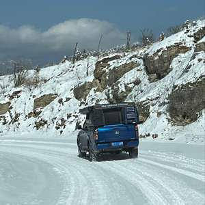 Plástico moderno para <span class=keywords><strong>Toyota</strong></span> <span class=keywords><strong>Hilux</strong></span> Custom Camper Shells Pop-up Bed Slide Truck Campers para acampar al aire libre Hecho en China - Product Image 4