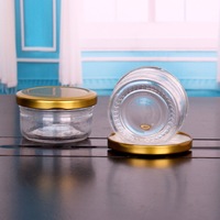 Mini pots en verre vides à large ouverture de 60 ml (2 oz) pour miel, confiture, cadeaux de mariage, avec couvercles dorés, pour cadeaux de douche nuptiale, pots à épices et gelées