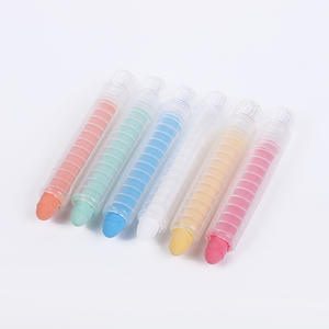 Ensemble de <span class=keywords><strong>craie</strong></span> sans poussière soluble dans l'eau effaçable 12 couleurs personnalisées pour l'écriture et la peinture scolaires pour enfants griffonnage avec <span class=keywords><strong>porte</strong></span>-<span class=keywords><strong>crayon</strong></span> - Product Image 4