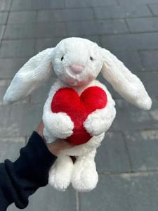 British <span class=keywords><strong>Red</strong></span> Heart Bonnie Rabbit Comfort Doll Super Soft Milky White Peluche de juguete para niñas ODM PP Relleno de algodón para cumpleaños - Product Image 6