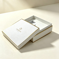 Boîte cadeau rigide personnalisée de luxe avec bordure en or blanc, boîte d'emballage en papier avec logo personnalisé pour parfum, cosmétiques, bijoux, cadeau d'affaires