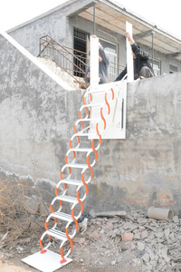 Échelle télescopique murale en <span class=keywords><strong>acier</strong></span> au carbone, 12 marches, design moderne, capacité de 375 livres, entrepôt commercial, hôpital - Product Image 3
