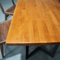 Table de salle à manger carrée contemporaine en bois de hêtre massif, design durable en bloc de boucher, moderne et résistante à l'eau pour hôtel