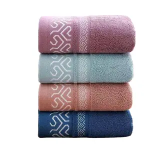 Asciugamani spessi stile lusso 100 cotone asciugamano quadrato personalizzato Logo Jacquard 30*30 cm