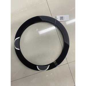 Funda para Volante Negra de Cuero Sintético Universal para Auto - Product Image 1