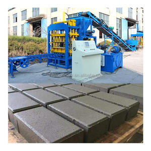 Máy làm gạch bê tông rỗng tự động QT4-15S thủy lực giá rẻ bán tại Ả Rập Xê Út - Product Image 2