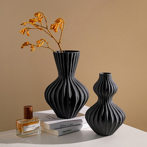 Vase en céramique simple motif coquille Texture givrée <span class=keywords><strong>Pot</strong></span> de fleur <span class=keywords><strong>hydroponique</strong></span> créatif rayé noir et blanc Colorway Vase en céramique - Product Image 1
