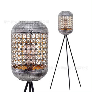 Lámpara Solar de Jardín de 92 cm de Altura con Trípode, Luz LED para Exteriores Resistente al Agua - Product Image 4