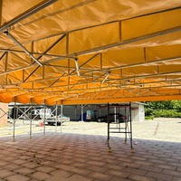 Tente rectangulaire durable et mobile de type extensible sans parois latérales en tissu PVC imperméable toutes saisons pour la restauration