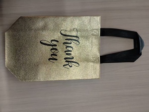 ถุงช้อปปิ้งผ้า PP ไม่ทอเคลือบ BOPP แบบสะพายไหล่ ผลิตในเวียดนาม ทนทาน รับผลิตแบบ OEM ODM คุณภาพสูง หูหิ้วผ้า PP สำหรับใช้งานกลางแจ้ง - Product Image 5