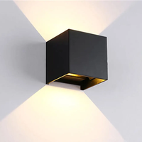 Applique murale simple moderne Décoration LED 3000K 5W Types de lampes murales en aluminium