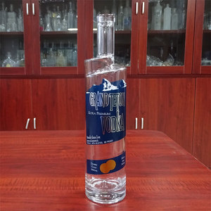 Botella de vidrio de 750 ml para vodka, whisky o ginebra, hecha a medida, con <span class=keywords><strong>etiqueta</strong></span> <span class=keywords><strong>azul</strong></span>. - Product Image 1