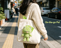 Porte-clés en peluche grenouille verte personnalisé OEM ODM, breloque mignonne grenouille paresseuse pour sac à dos, cadeaux en gros