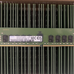 Módulo de Memoria de Servidor Original de 16GB 1RX4 3200 ECC REG RDIMM - Product Image 1