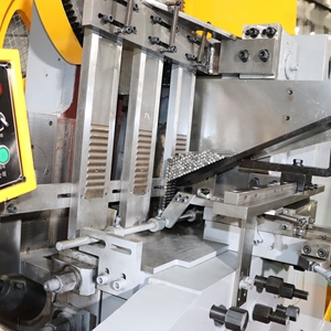 Nouvel Équipement Semi-Automatique de Formage de Filetages Heling Machinery – Moteur Froid Haute Précision et Automatique pour la Fabrication de Quincaillerie - Product Image 3