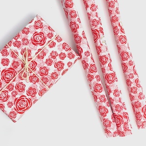 Papel de Envolver Personalizado, Desechable, Impermeable, Ecológico, con Diseño de Rosas <span class=keywords><strong>Rojas</strong></span> para el Día de San Valentín - Product Image 1