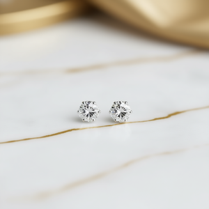 Orecchini a Perno in Argento 925 con Cristallo Rotondo Taglio Brillante da 8mm, Montatura a Griffe, Classici per Uso Quotidiano Femminile - Product Image 2