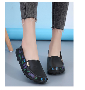 Vente en gros de chaussures basses décontractées pour femmes et de baskets de grande taille - Product Image 3