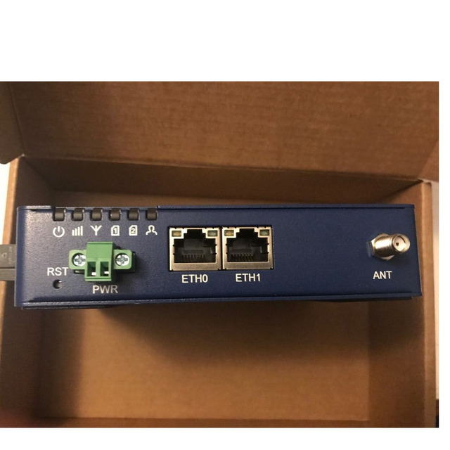 PLC ADVANTECH ICR-3211B Industrial Cellular Router, DIN mount - NEW Bulk Supply