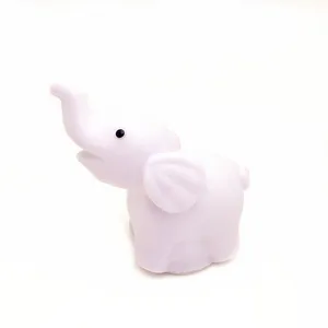 Pequeno elefante led de alta qualidade luz noturna, produto popular para venda, cor, elefante pequeno, brinquedo de piscar para crianças e adultos