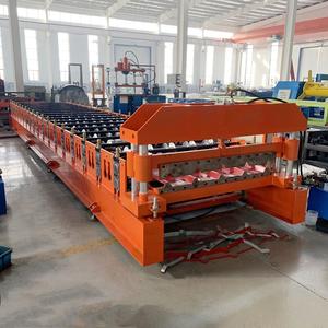 เครื่องขึ้นรูปกระเบื้องแผ่นหลังคาสี่เหลี่ยมคางหมูอัตโนมัติพร้อมชุดควบคุม PLC และแบริ่งความจุ8-15M/นาที - Product Image 5