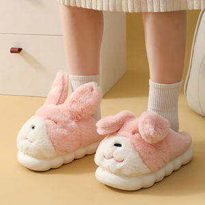 Zapatillas de piel cálidas con Orejas de conejo para mujer, pantuflas a la moda con suela suave, pantuflas de felpa para interiores - Product Image 6