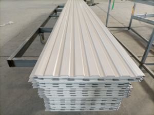 Panneaux sandwich en PU à <span class=keywords><strong>prix</strong></span> d'usine, panneaux métalliques isolés sculptés pour les murs des hôtels et des villas, imperméables et ignifuges - Product Image 5