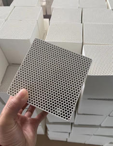 Monolithe en céramique <span class=keywords><strong>de</strong></span> stockage <span class=keywords><strong>de</strong></span> <span class=keywords><strong>chaleur</strong></span> en nid d'abeille <span class=keywords><strong>de</strong></span> mullite <span class=keywords><strong>de</strong></span> cordiérite pour le bloc filtrant <span class=keywords><strong>de</strong></span> stockage thermique <span class=keywords><strong>de</strong></span> Combustion catalytique - Product Image 6