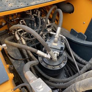 Excavadora Agrícola HYUNDAI305LC-9T de 30.5 Toneladas, 90% Nueva, Original de Corea, Certificación EPA CE, Modelo 2021, Motor, Caja de Cambios, Bomba, PLC - Product Image 6