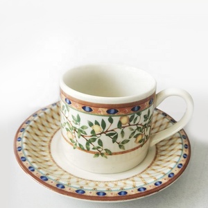 Oferta Especial: Taza y Platillo de Cerámica Retro con Diseño de Limonero Británico para Café o Té - Product Image 1
