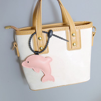 Porte-clés Dauphin en Cuir PU, Adorable Porte-clés Animal, Pendentif de Sac, Accessoire Décoratif Polyvalent pour Usage Quotidien, Cadeau, Vente en Gros