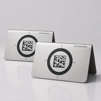 Penanda Meja Logam Tahan Karat dengan Logo Kustom, Tahan Air, Dilengkapi Kode QR untuk Pemindaian