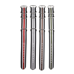 Bracelets de <span class=keywords><strong>montre</strong></span> sport en nylon tressé rayé réglables 18mm 20mm 22mm avec boucle ardillon, multicolores, vente en gros en vrac, bracelets de <span class=keywords><strong>montre</strong></span> en toile - Product Image 2