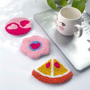 Kit de bricolage <span class=keywords><strong>pour</strong></span> dessous-de-verre en tufting à motif de dessin animé adorable - Sous-plat fait main résistant à la chaleur <span class=keywords><strong>pour</strong></span> la relaxation et la décoration intérieure - Product Image 4