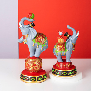 Adornos de elefante de circo pintados a mano de nuevo estilo europeo transfronterizo hogar sala de estar gabinete de vino TV entrada resina - Product Image 4
