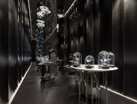 Table de présentation en acier inoxydable avec dôme en verre, vitrine de luxe pour bijouterie et boutique de montres haut de gamme